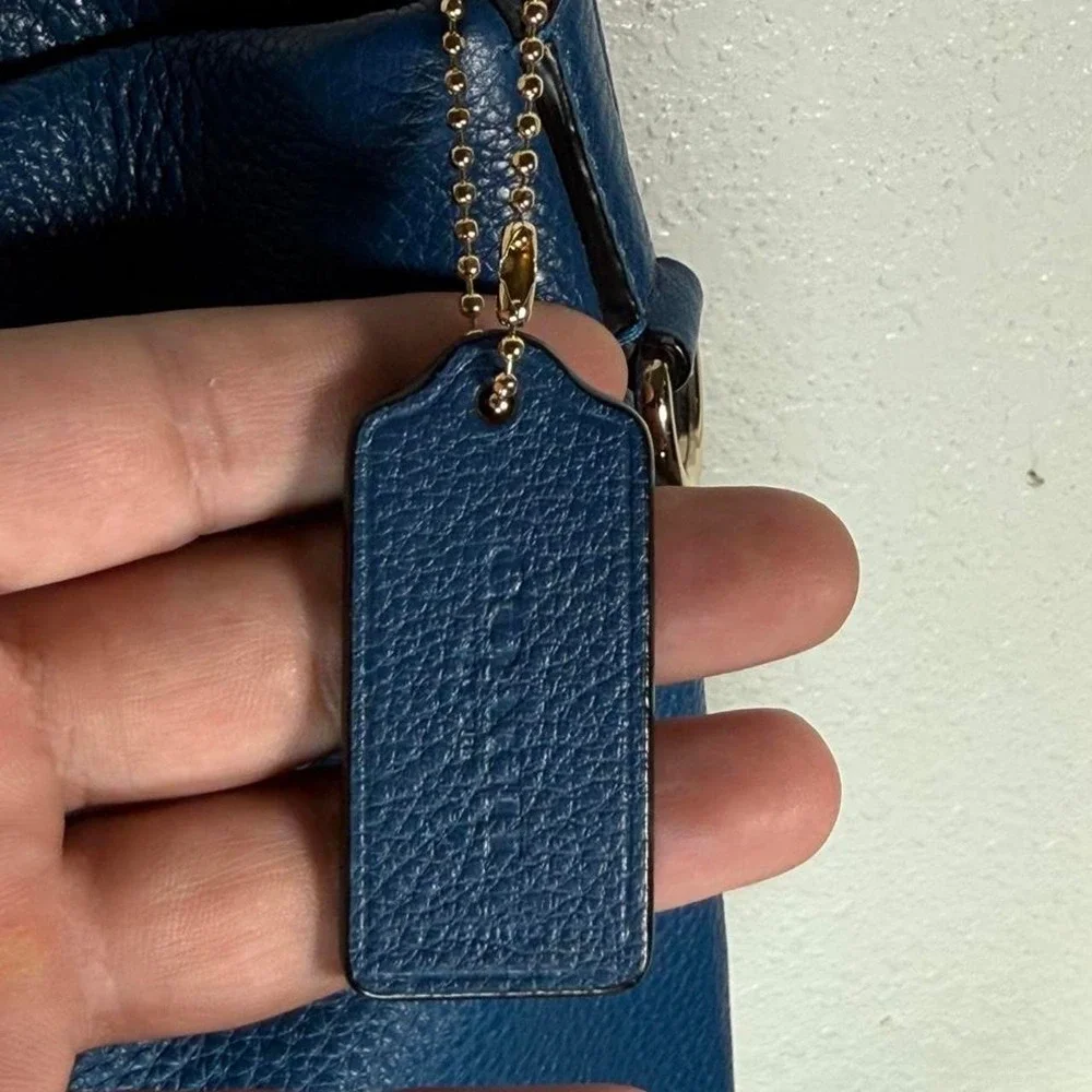 N/A blue coach